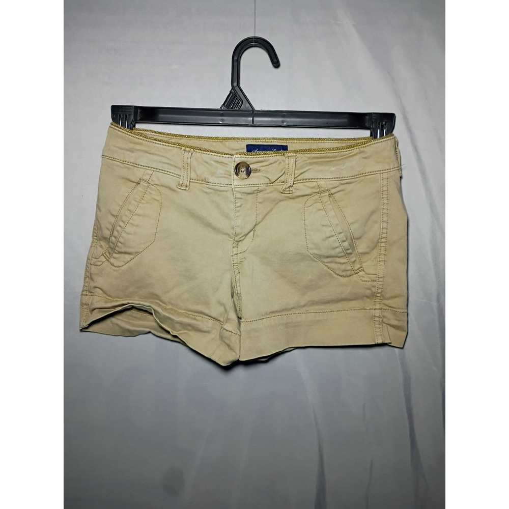 American Eagle Outfitters Shortie Stretch Khaki Shorts Women Size 00 2" Inseam